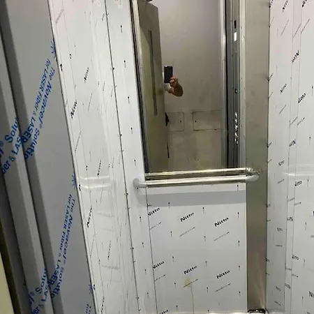 Downtown 2bedroom Balconies Ac Wifi Tirana